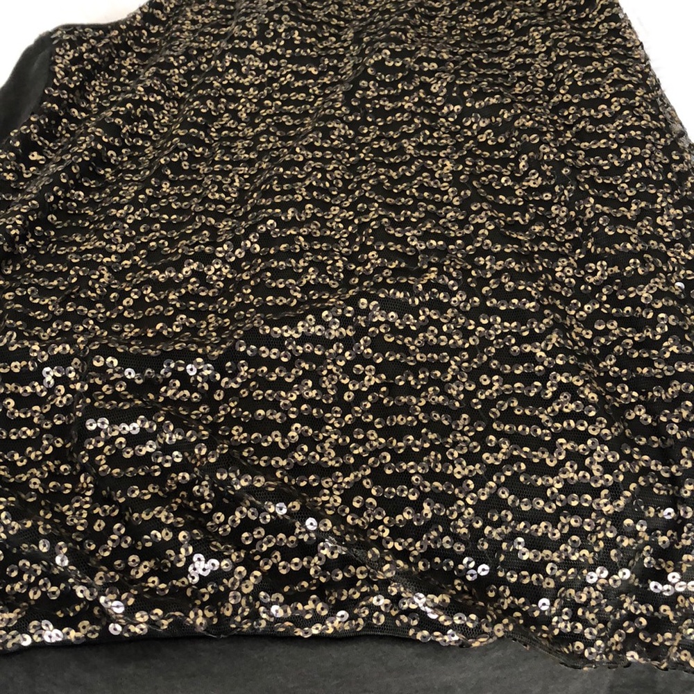 Sequin Top - Picture 4 of 7
